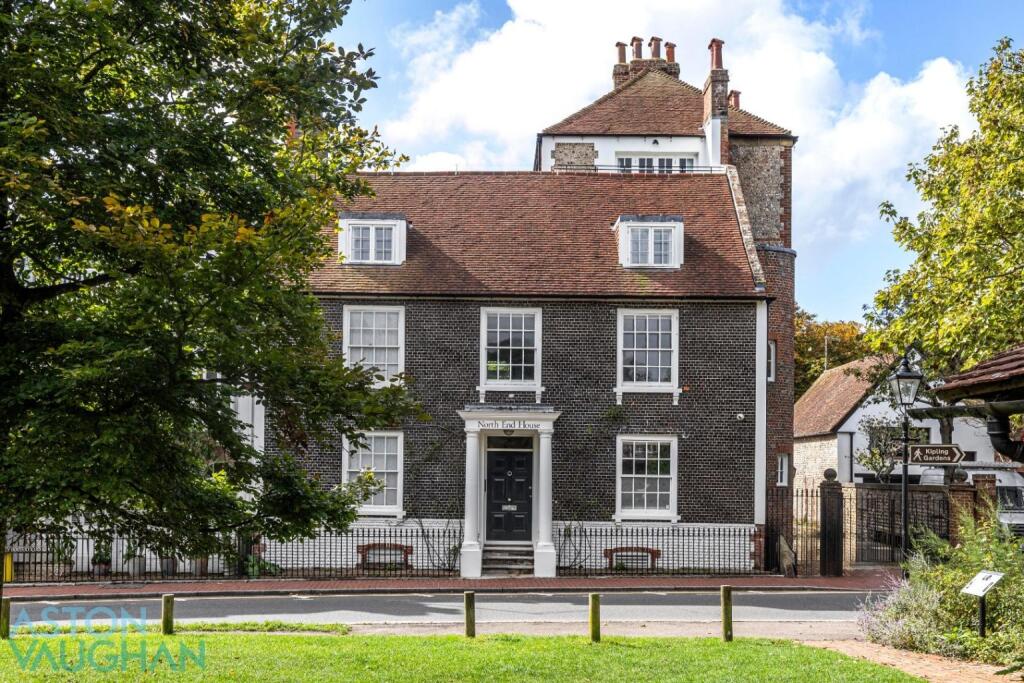 8 bed Semi Detached for rent in Rottingdean. From Clarity Property Management 8 bed Semi Detached for rent in Rottingdean. From Clarity Property Management
