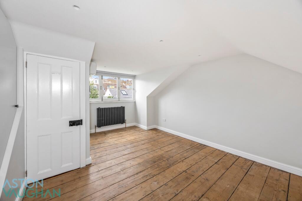 4 bed Town House for rent in Brighton and Hove. From Clarity Property Management 4 bed Town House for rent in Brighton and Hove. From Clarity Property Management