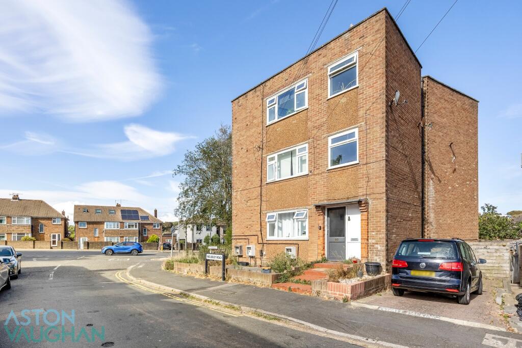 3 bed Apartment for rent in Portslade-by-Sea. From Clarity Property Management