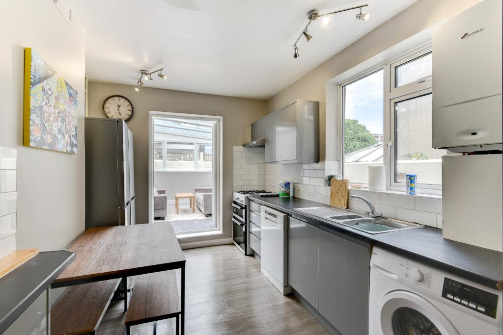 1 bed Mid Terraced House for rent in Ovingdean. From Clarity Property Management