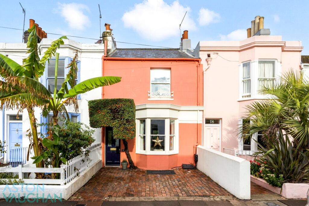 4 bed Mid Terraced House for rent in Brighton and Hove. From Clarity Property Management 4 bed Mid Terraced House for rent in Brighton and Hove. From Clarity Property Management