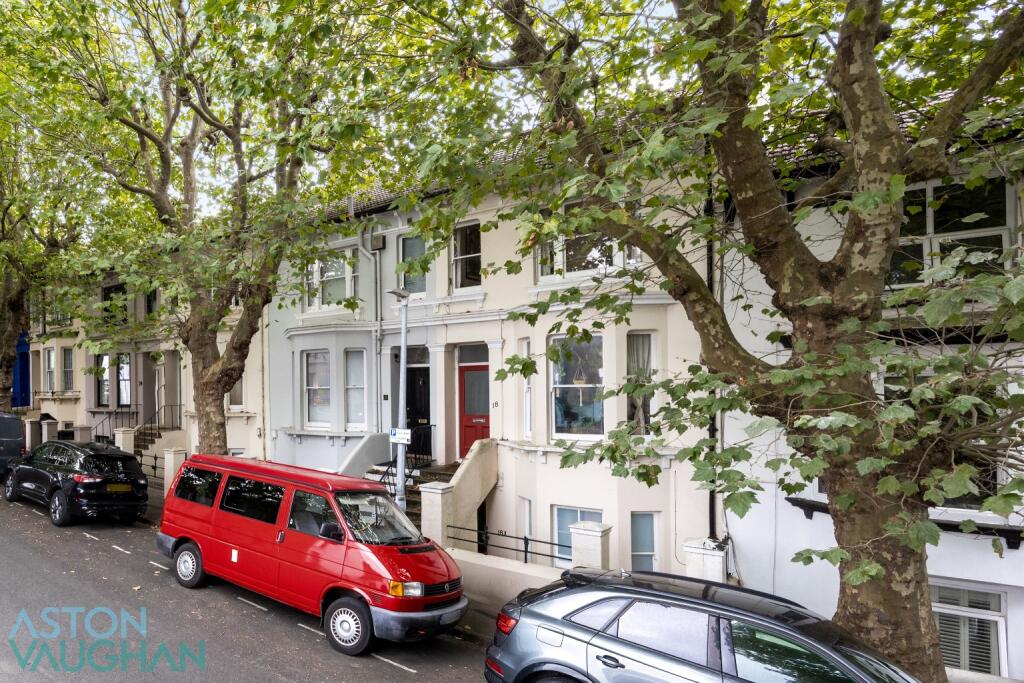 2 bed 1st Floor Flat for rent in Brighton and Hove. From Clarity Property Management