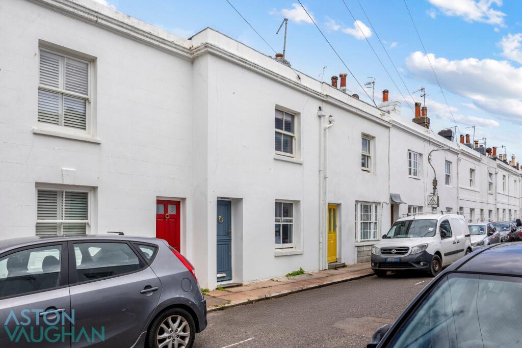 2 bed Mid Terraced House for rent in Ovingdean. From Clarity Property Management 2 bed Mid Terraced House for rent in Ovingdean. From Clarity Property Management