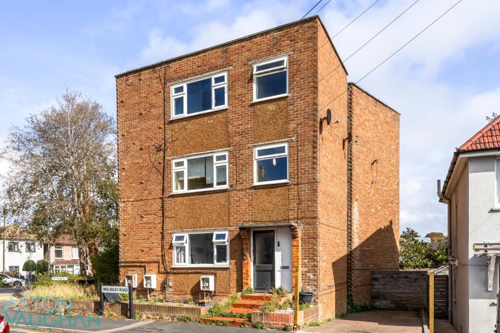 3 bed Apartment for rent in Portslade-by-Sea. From Clarity Property Management