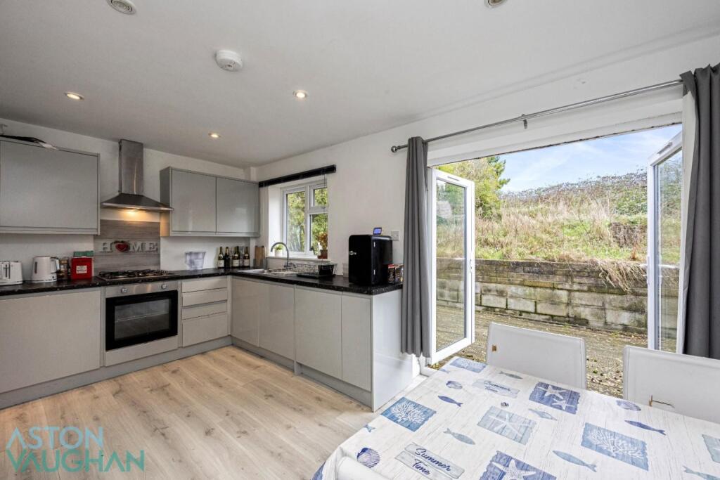 4 bed Detached for rent in Ovingdean. From Clarity Property Management 4 bed Detached for rent in Ovingdean. From Clarity Property Management