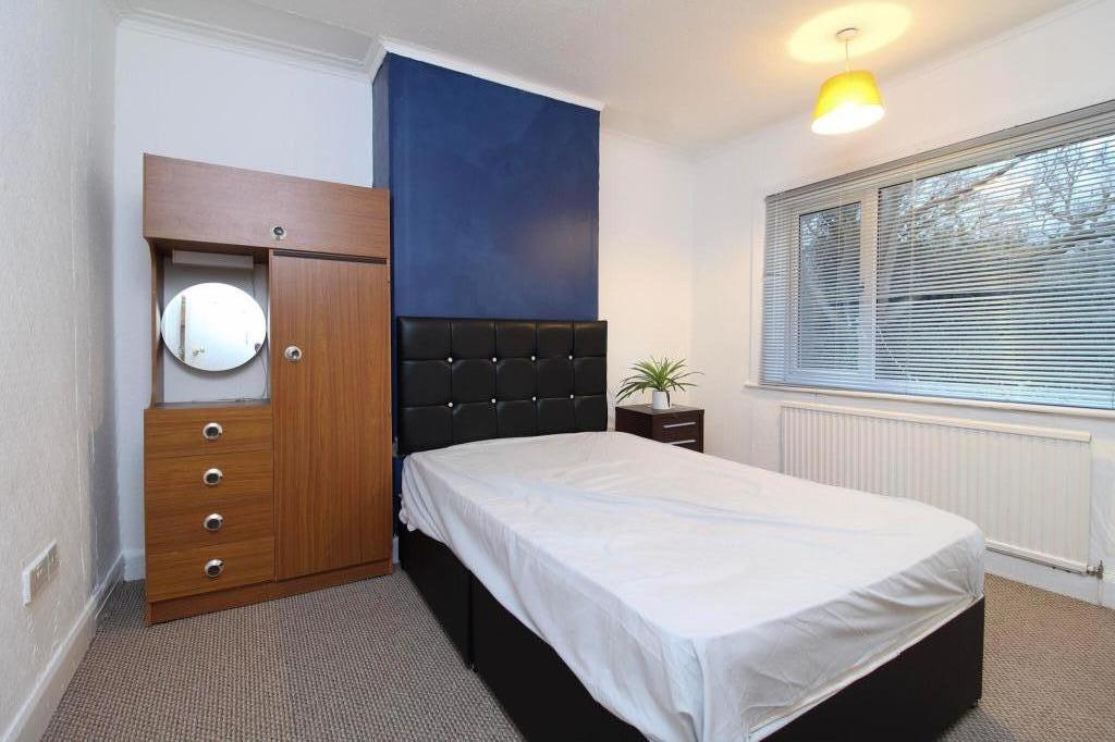 4 bed Room for rent in Southampton. From SDM Facilities - Southampton 4 bed Room for rent in Southampton. From SDM Facilities - Southampton