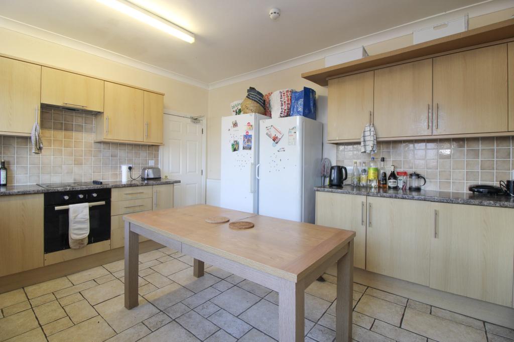 7 bed Detached for rent in Southampton. From SDM Properties - Southampton