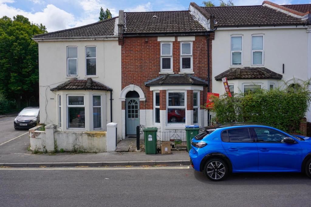 4 bed Room for rent in Southampton. From SDM PROPERTY - Southampton