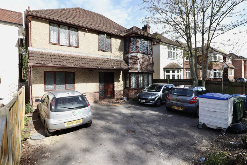 6 bed Room for rent in Southampton. From SDM PROPERTY - Southampton