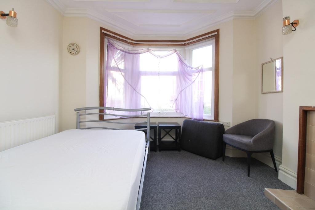 5 bed Room for rent in Southampton. From SDM Properties - Southampton