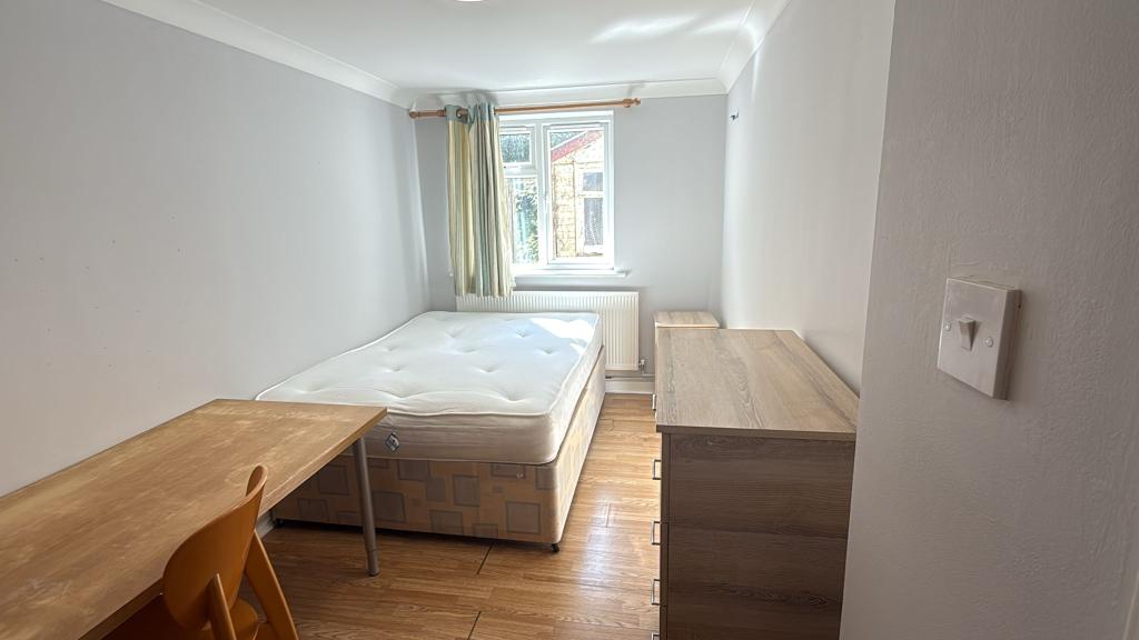 7 bed Room for rent in Southampton. From SDM Facilities - Southampton