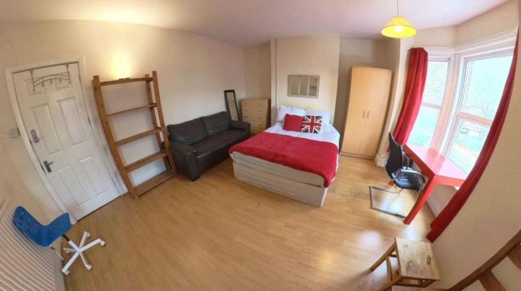 5 bed Room for rent in Southampton. From SDM Facilities - Southampton