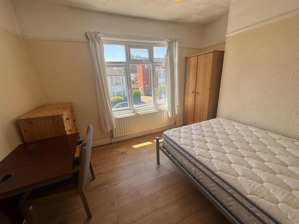 6 bed House of Multiple Occupation for rent in Southampton. From SDM Properties - Southampton