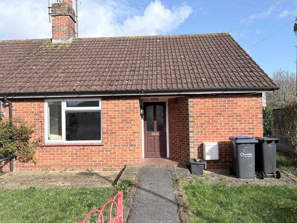 2 bed Semi-detached bungalow for rent in Calne. From Atwell Martin - Chippenham