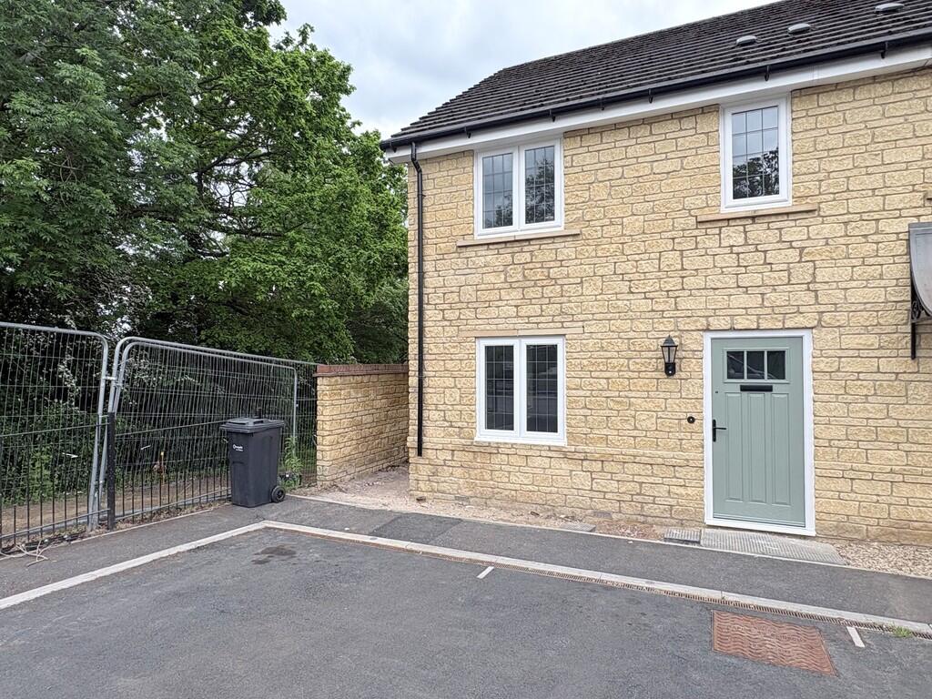 3 bed End of Terrace for rent in Chippenham. From Atwell Martin - Chippenham 3 bed End of Terrace for rent in Chippenham. From Atwell Martin - Chippenham
