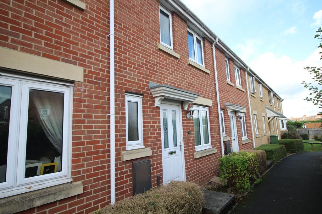 3 bed Mid Terraced House for rent in Chippenham. From Atwell Martin - Chippenham
