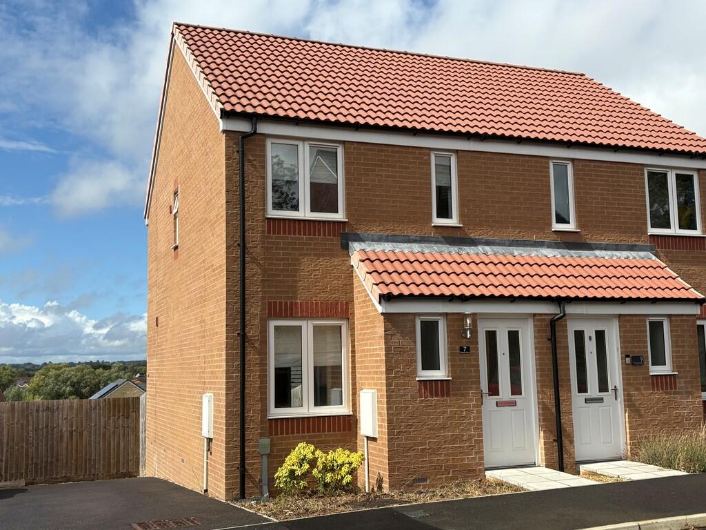 2 bed Semi Detached for rent in Calne. From Atwell Martin - Chippenham 2 bed Semi Detached for rent in Calne. From Atwell Martin - Chippenham