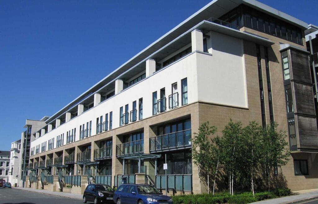 2 bed 1st Floor Flat for rent in Plymouth. From Atwell Martin - Plymouth