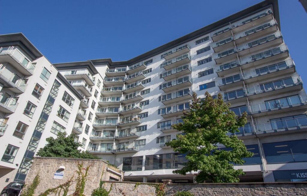 2 bed 1st Floor Flat for rent in Plymouth. From Atwell Martin - Plymouth 2 bed 1st Floor Flat for rent in Plymouth. From Atwell Martin - Plymouth