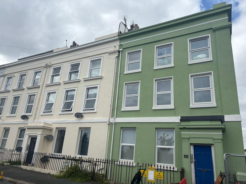1 bed 1st Floor Flat for rent in Plymouth. From Atwell Martin - Plymouth 1 bed 1st Floor Flat for rent in Plymouth. From Atwell Martin - Plymouth