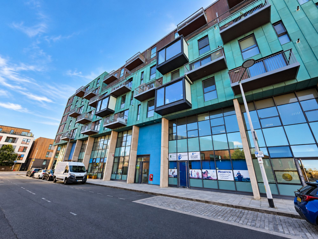 1 bed 1st Floor Flat for rent in Plymouth. From Atwell Martin - Plymouth 1 bed 1st Floor Flat for rent in Plymouth. From Atwell Martin - Plymouth