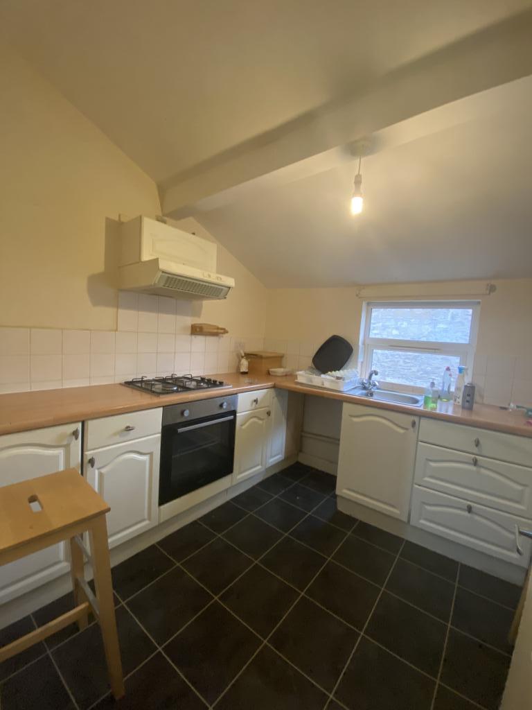 2 bed 2nd Floor Flat for rent in Darwen. From JK Estate Agency - Blackburn