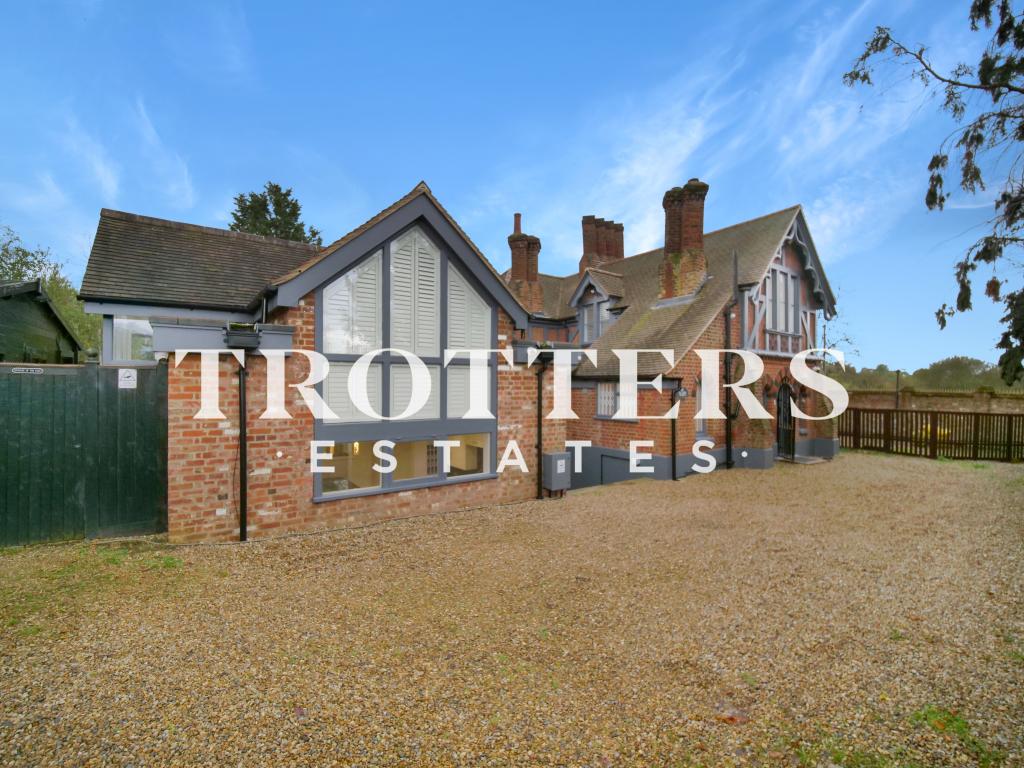 3 bed Detached House for rent in Waltham Abbey. From Trotters Estates - London