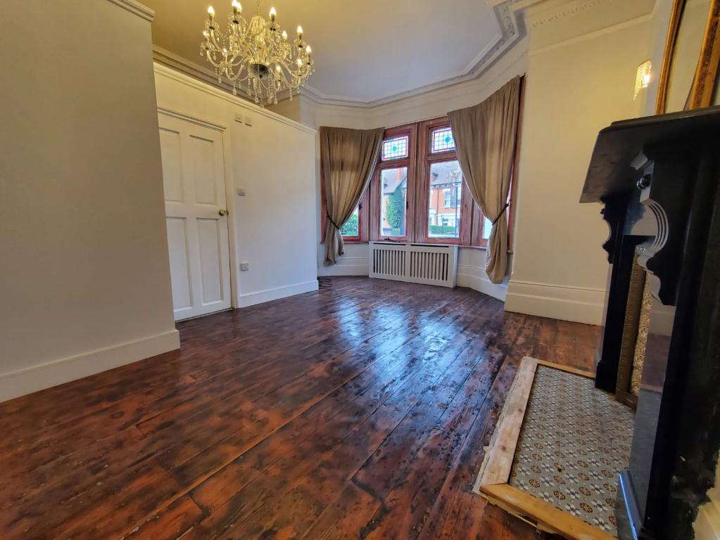 3 bed Flat for rent in London. From moovve - London