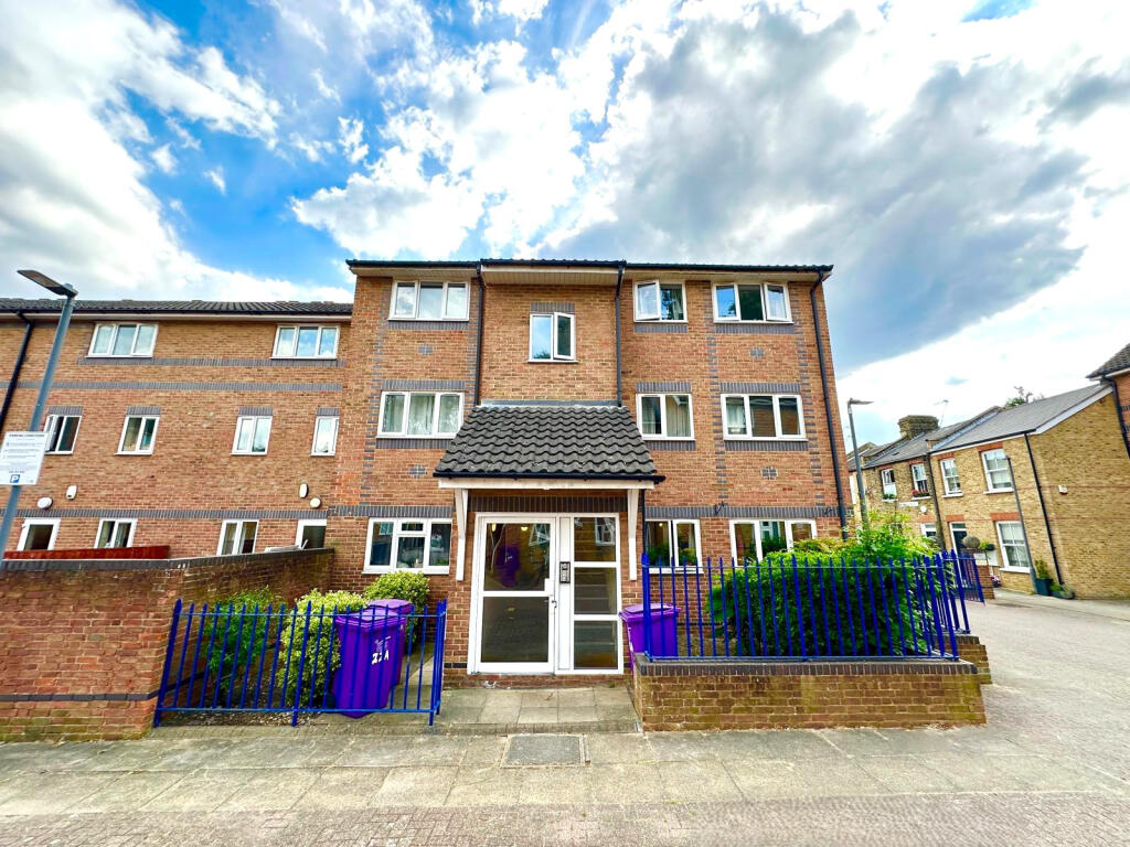1 bed 1st Floor Flat for rent in Poplar. From Residential Links - London