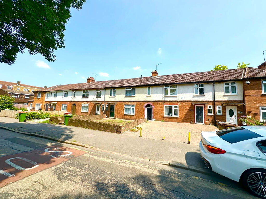 4 bed Mid Terraced House for rent in West Ham. From Residential Links - London 4 bed Mid Terraced House for rent in West Ham. From Residential Links - London