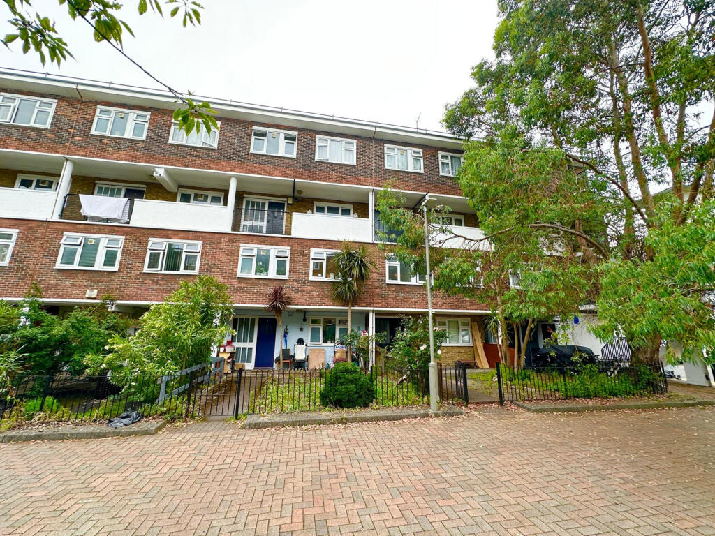 4 bed Apartment for rent in Clapham. From Residential Links - London