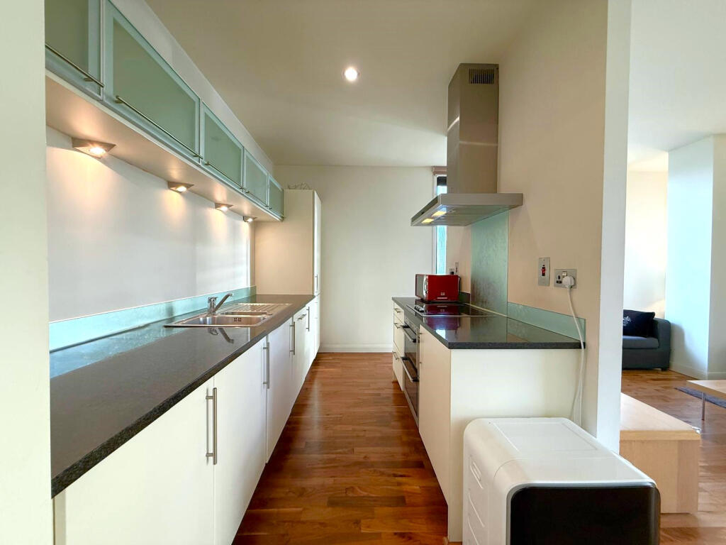 2 bed Apartment for rent in Poplar. From Residential Links - London