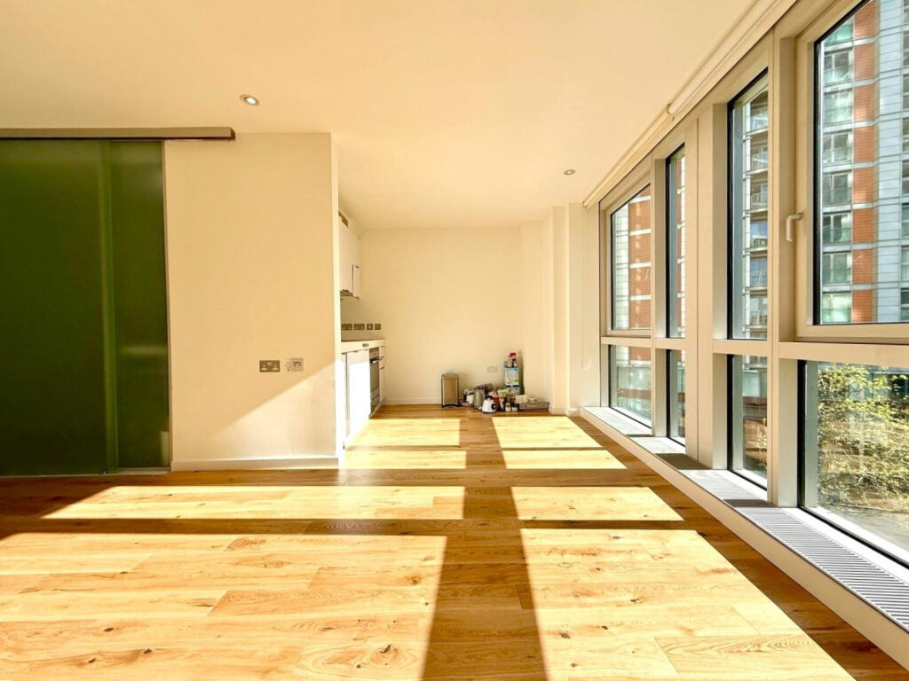 0 bed Studio for rent in Poplar. From Residential Links - London