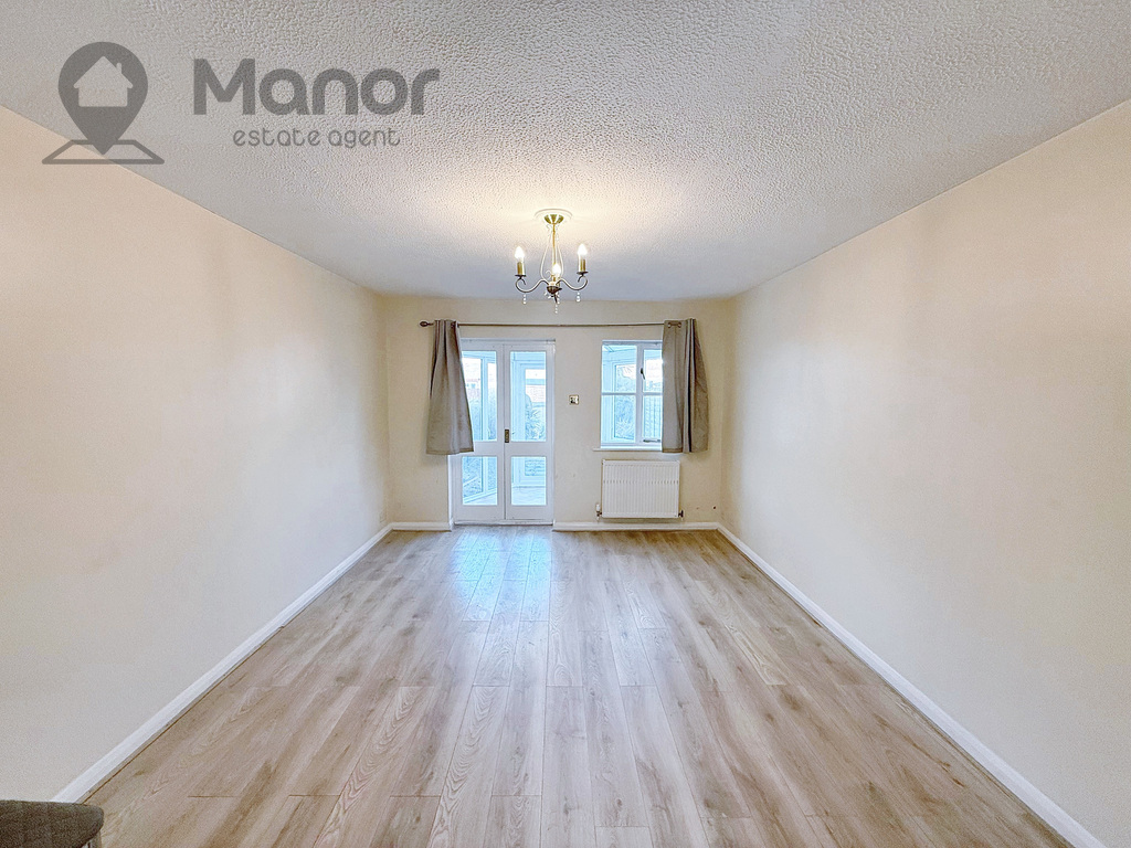 2 bed Mid Terraced House for rent in Romford. From Manor Estate Agent