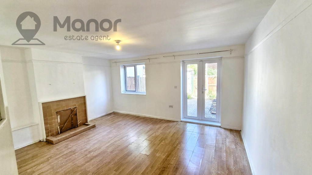 3 bed Mid Terraced House for rent in Plaistow. From Manor Estate Agent 3 bed Mid Terraced House for rent in Plaistow. From Manor Estate Agent