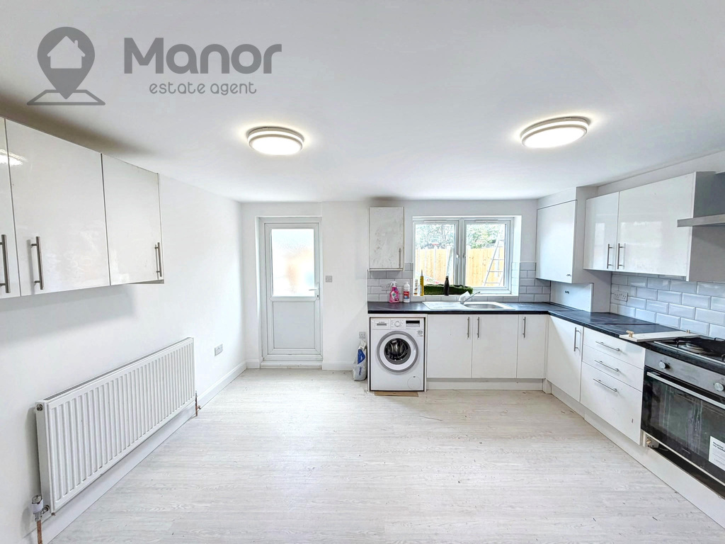4 bed Semi Detached for rent in Dagenham. From Manor Estate Agent