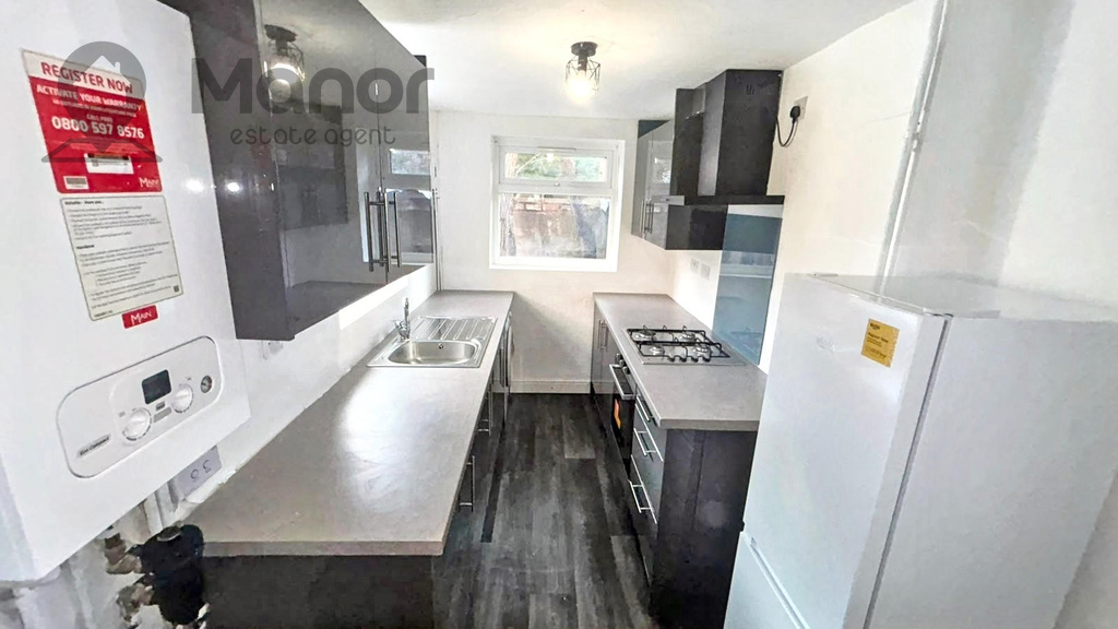 2 bed End of Terrace for rent in Manchester. From Manor Estate Agent