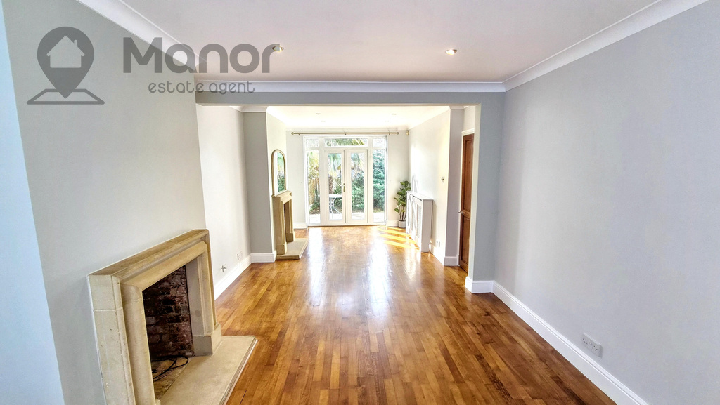 3 bed End of Terrace for rent in Chigwell. From Manor Estate Agent