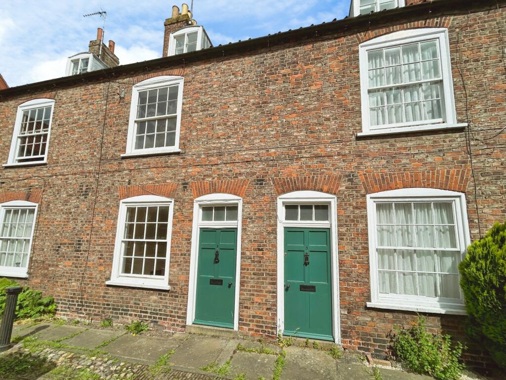 2 bed Mid Terraced House for rent in Boston. From Belvoir - Boston