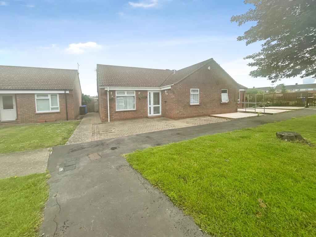 2 bed Bungalow for rent in Boston. From Belvoir - Boston