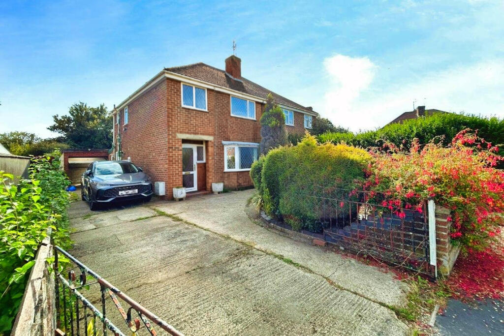 3 bed Semi Detached for rent in Boston. From Belvoir - Boston 3 bed Semi Detached for rent in Boston. From Belvoir - Boston