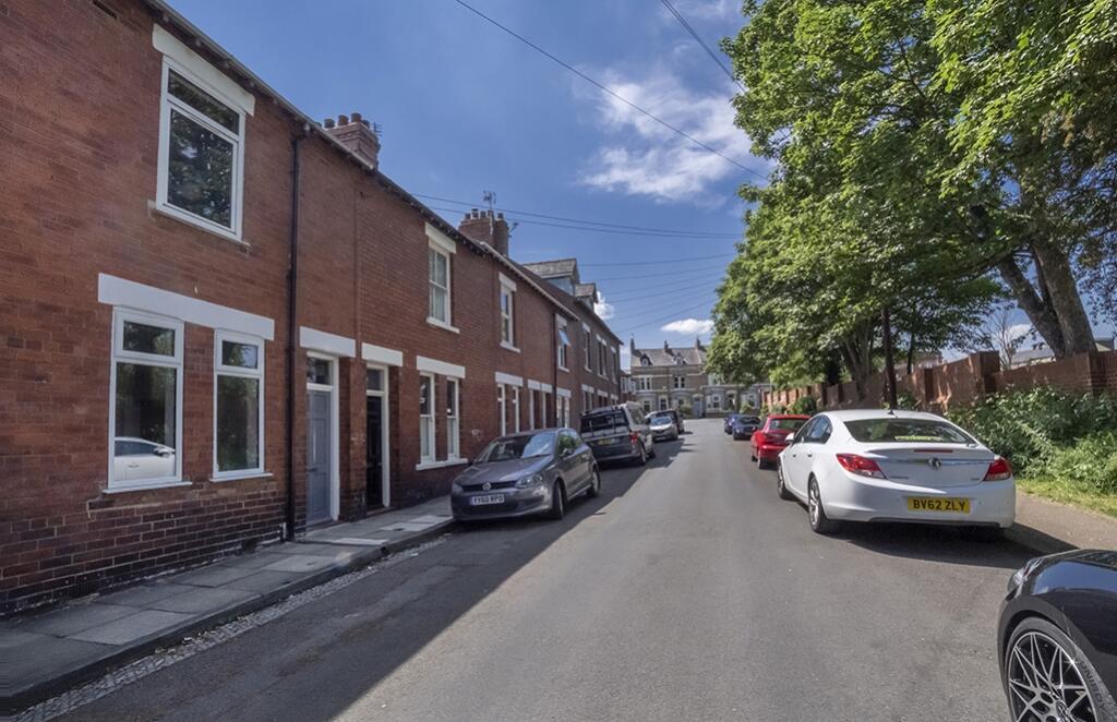 2 bed Mid Terraced House for rent in Bishopthorpe. From Anderton McClements - York 2 bed Mid Terraced House for rent in Bishopthorpe. From Anderton McClements - York