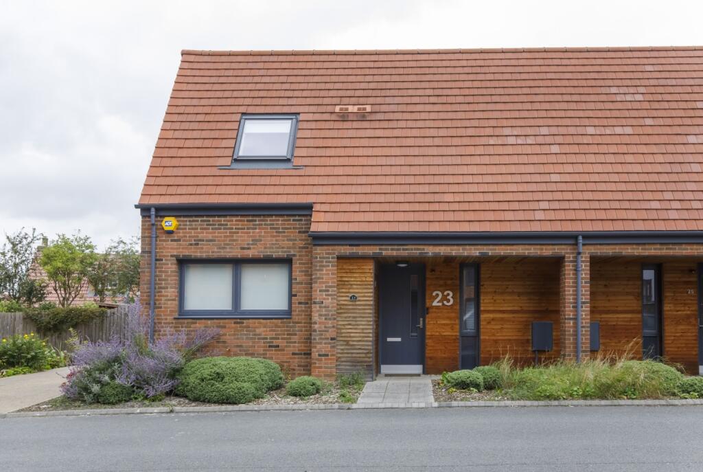 3 bed Semi Detached for rent in Osbaldwick. From Anderton McClements - York 3 bed Semi Detached for rent in Osbaldwick. From Anderton McClements - York