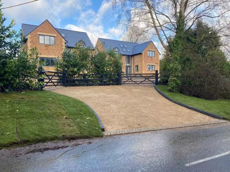 4 bed Detached for rent in Oxford. From Chesterton Yeates - Cowley