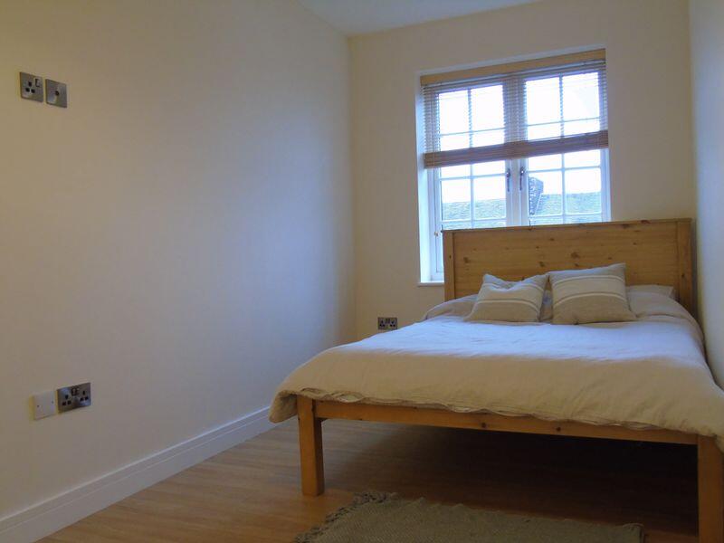 1 bed House Share for rent in Wallingford. From Chesterton Yeates - Cowley
