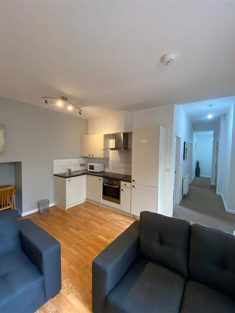 2 bed Apartment for rent in Leeds. From Cityred Properties - Leeds