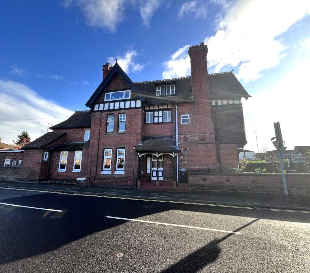 1 bed 1st Floor Flat for rent in Newport. From Davies White & Perry - Newport