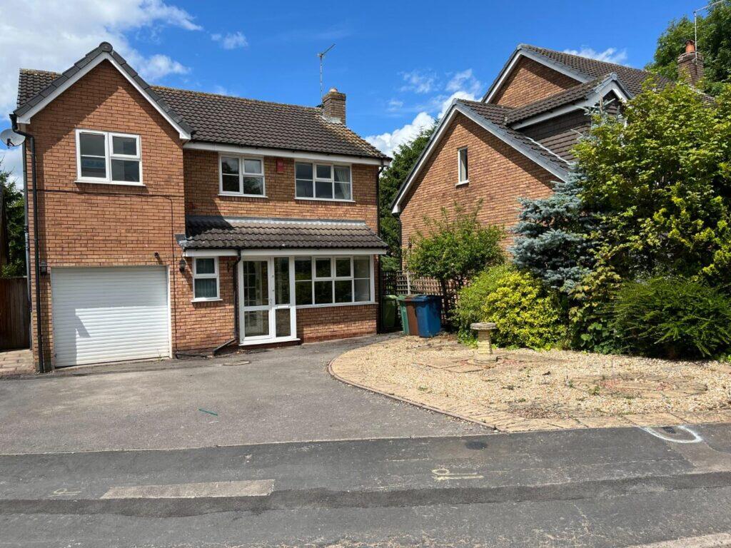 4 bed Detached for rent in Gnosall. From Davies White & Perry - Newport 4 bed Detached for rent in Gnosall. From Davies White & Perry - Newport
