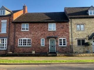 3 bed Mid Terraced House for rent in Shipston-on-Stour. From Dwellings of Warwickshire - Stratford Upon Avon
