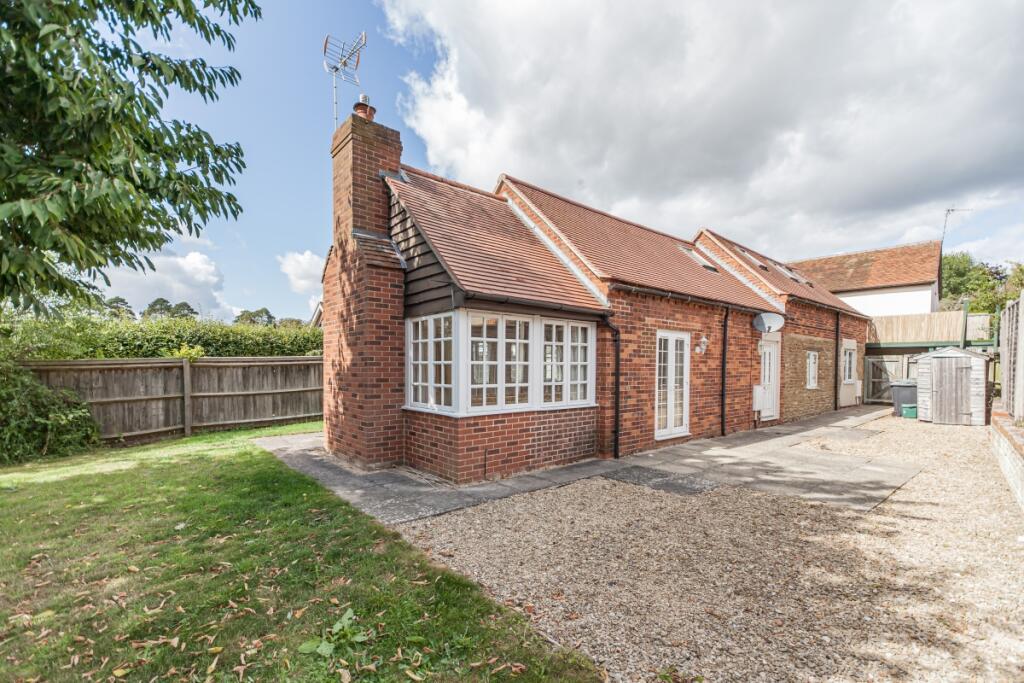 2 bed Cottage for rent in Kingston Bagpuize. From Finders Keepers - Abingdon 2 bed Cottage for rent in Kingston Bagpuize. From Finders Keepers - Abingdon